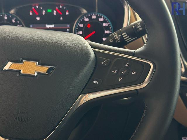 Photo of 2023 Mosaic Black Metallic Chevrolet Equinox