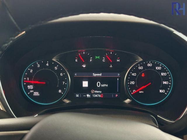 Photo of 2023 Mosaic Black Metallic Chevrolet Equinox