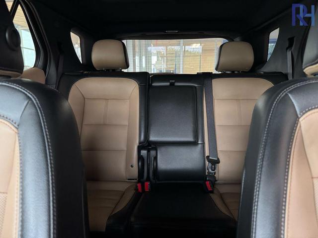 Photo of 2023 Mosaic Black Metallic Chevrolet Equinox