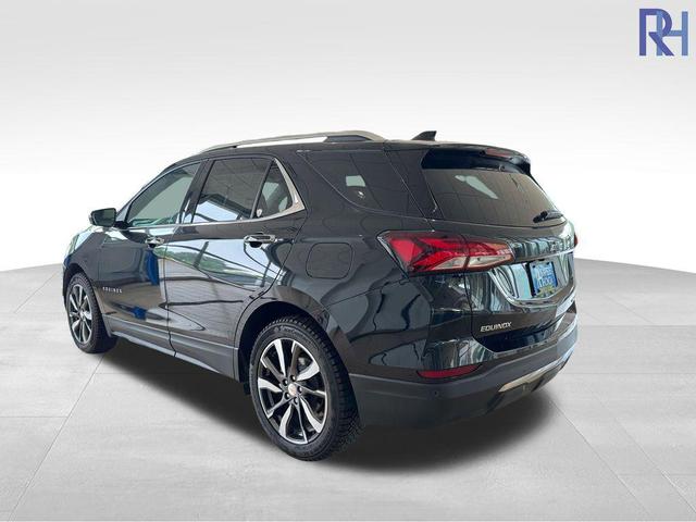 Photo of 2023 Mosaic Black Metallic Chevrolet Equinox