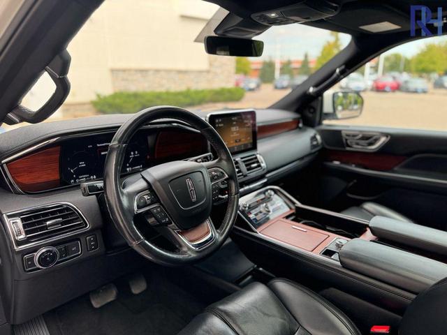 Photo of 2020 Pristine White Lincoln Navigator
