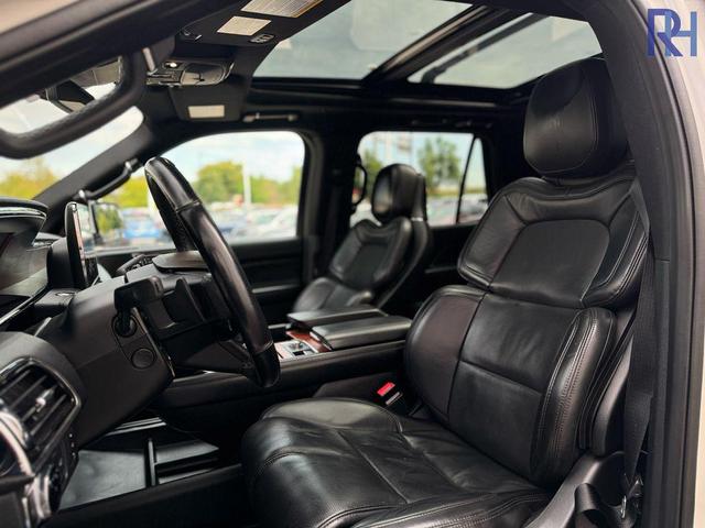 Photo of 2020 Pristine White Lincoln Navigator