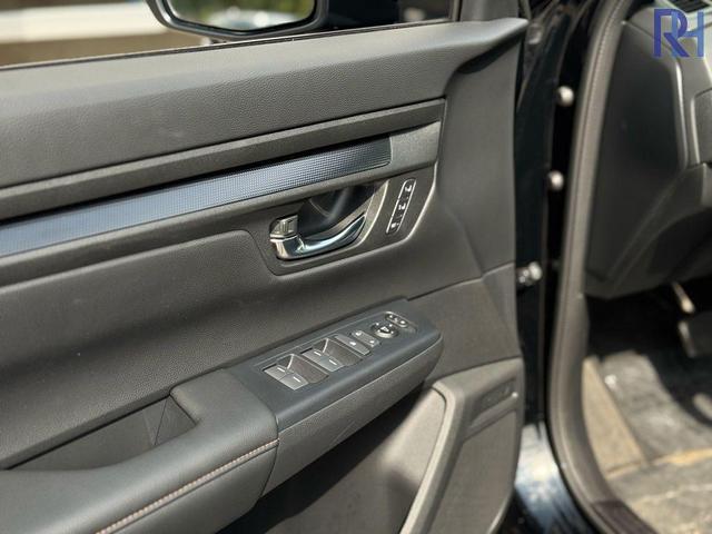 Photo of 2026 Crystal Black Pearl Honda CR-V Hybrid