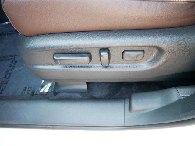 Photo of 2025 Platinum White Honda Ridgeline