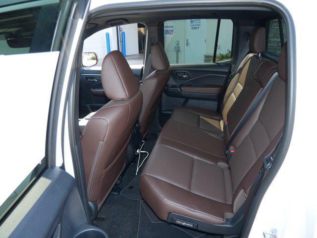 Photo of 2025 Platinum White Honda Ridgeline