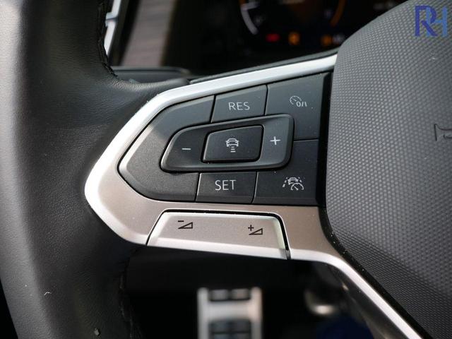 Photo of 2025 Pure Gray Volkswagen Atlas