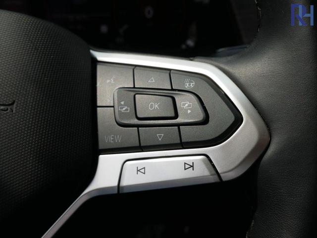 Photo of 2025 Pure Gray Volkswagen Atlas
