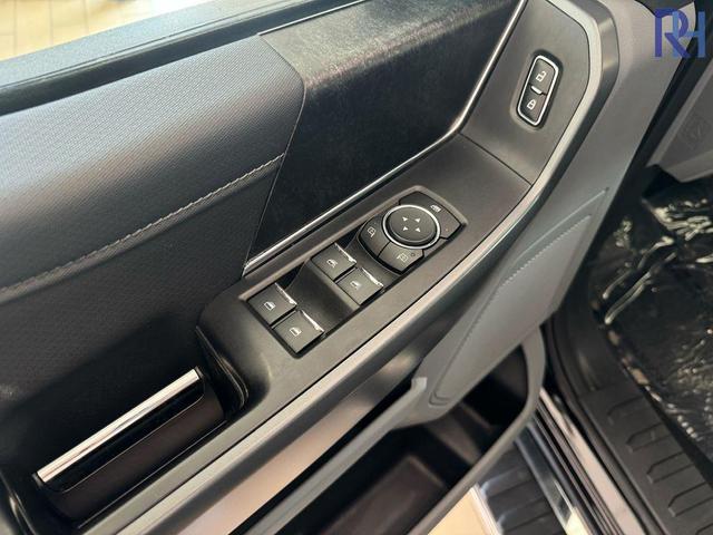 Photo of 2021 Oxford White Ford F-150
