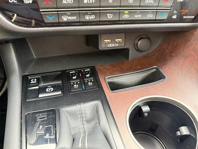 Photo of 2020 Atomic Silver Lexus RX 350