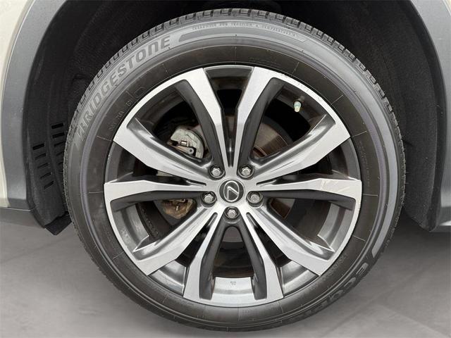 Photo of 2020 Atomic Silver Lexus RX 350