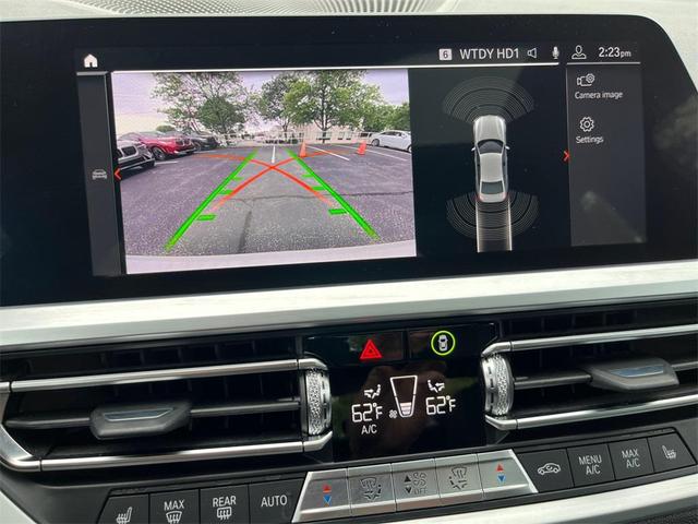 Photo of 2019 Alpine White BMW 330