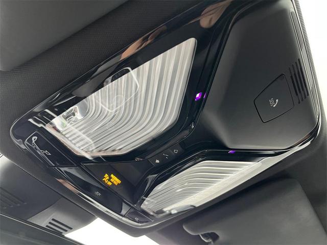 Photo of 2019 Alpine White BMW 330
