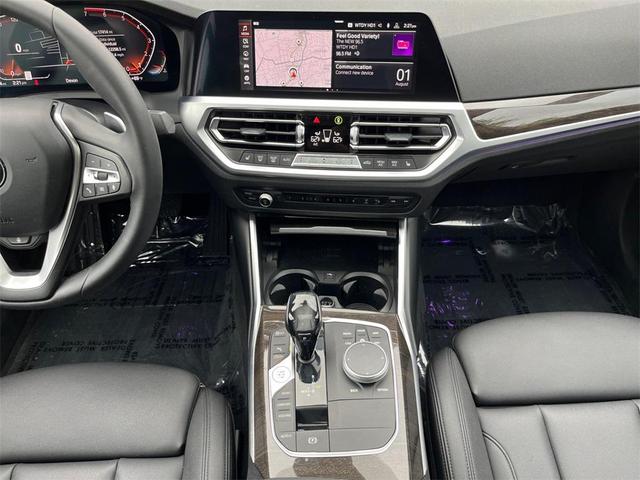 Photo of 2019 Alpine White BMW 330