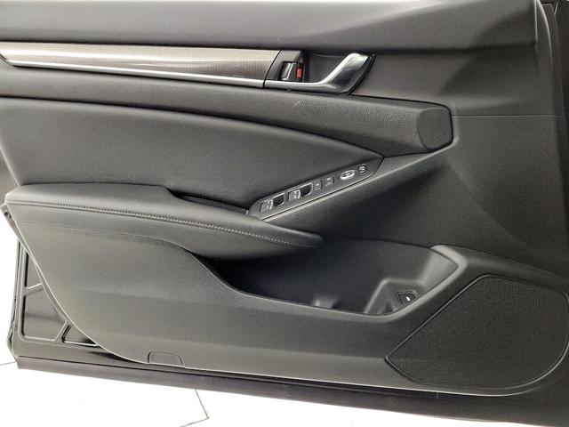 Photo of 2022 Black Honda Accord