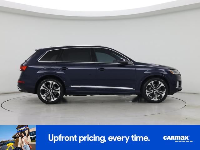 Photo of 2023 Blue Audi Q7