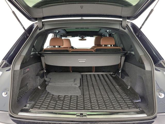 Photo of 2023 Blue Audi Q7