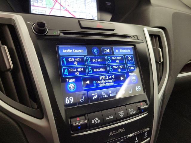 Photo of 2017 Black Acura TLX