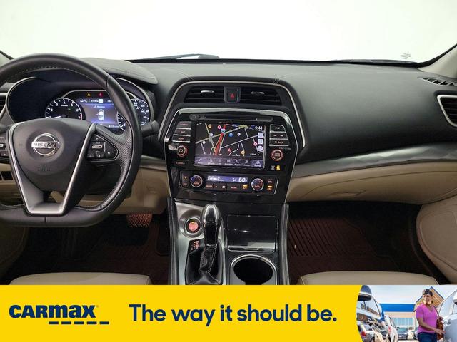 Photo of 2021 White Nissan Maxima
