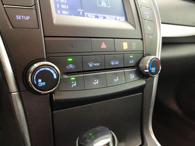 Photo of 2017 Black Toyota Camry