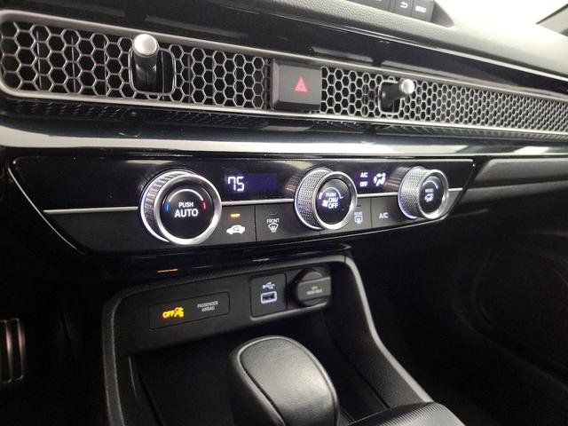 Photo of 2024 Gray Honda Civic
