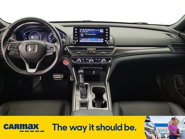 Photo of 2018 White Honda Accord