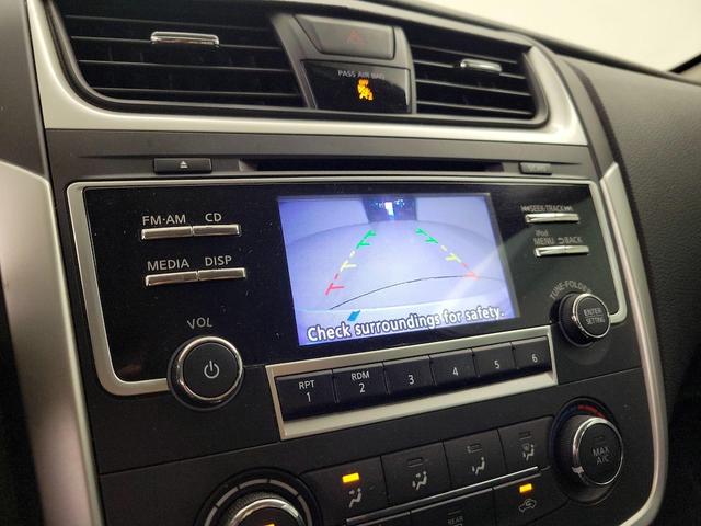Photo of 2018 Silver Nissan Altima