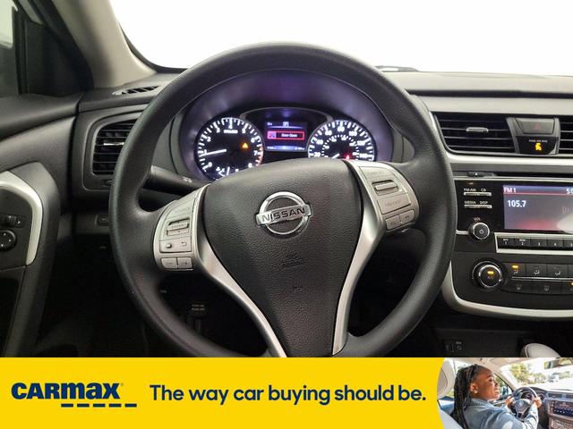 Photo of 2018 Silver Nissan Altima