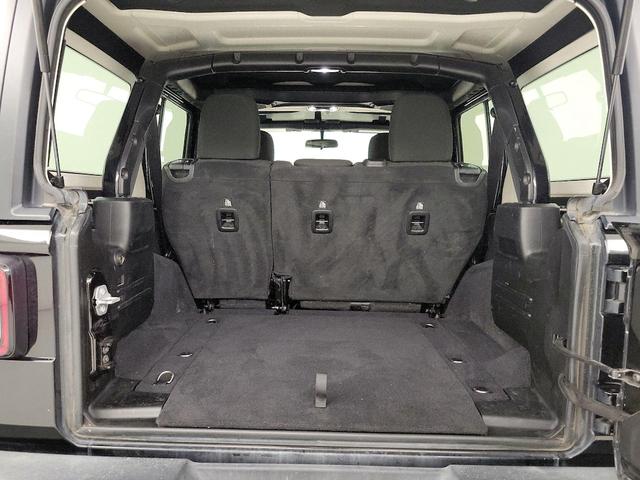 Photo of 2022 Black Jeep Wrangler