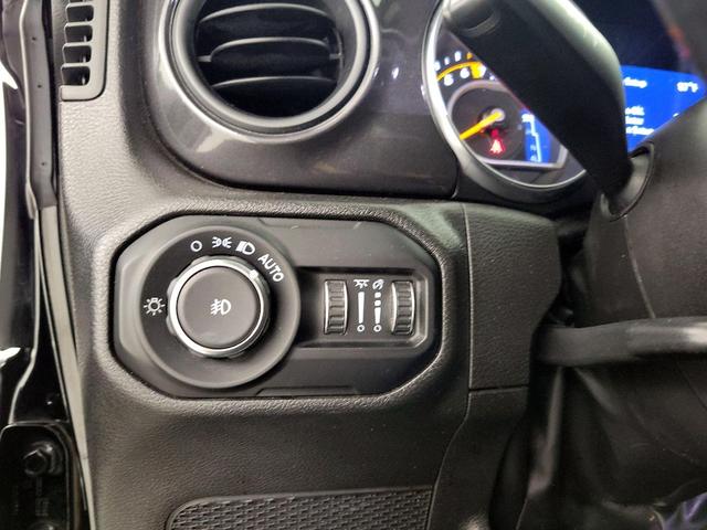 Photo of 2022 Black Jeep Wrangler