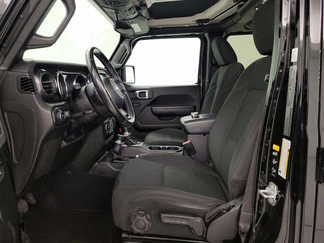 Photo of 2022 Black Jeep Wrangler