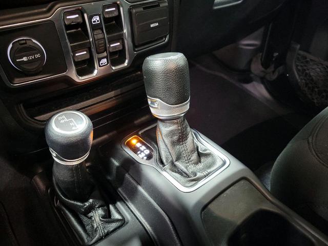Photo of 2022 Black Jeep Wrangler