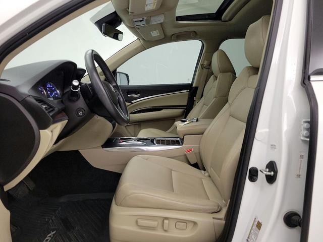 Photo of 2018 White Acura MDX