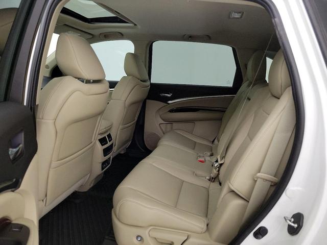 Photo of 2018 White Acura MDX