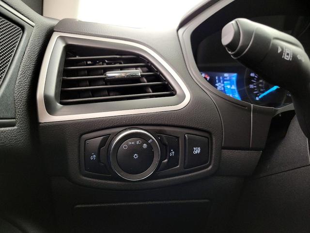 Photo of 2024 Silver Ford Edge