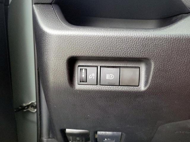 Photo of 2019 Gray Toyota RAV4