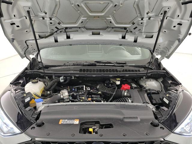 Photo of 2022 Silver Ford Edge