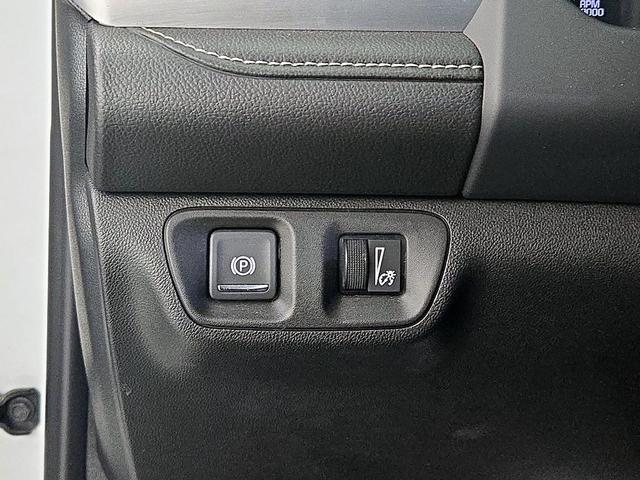 Photo of 2020 White GMC Acadia