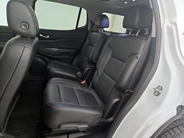 Photo of 2020 White GMC Acadia
