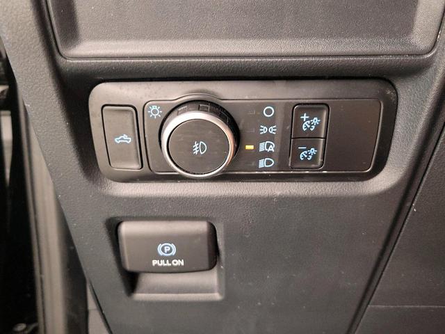 Photo of 2022 Black Ford F-150