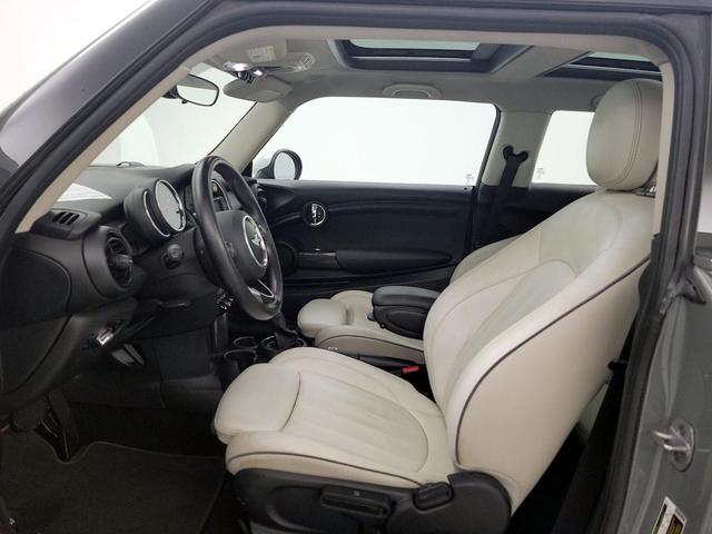 Photo of 2018 Gray MINI Hardtop