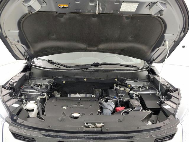 Photo of 2022 Silver Mitsubishi Outlander Sport