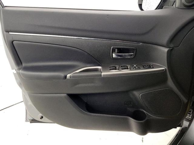 Photo of 2022 Silver Mitsubishi Outlander Sport