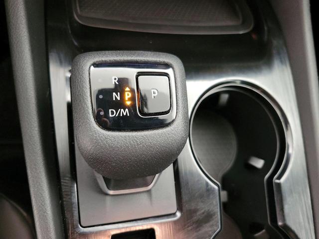Photo of 2022 Red Nissan Rogue
