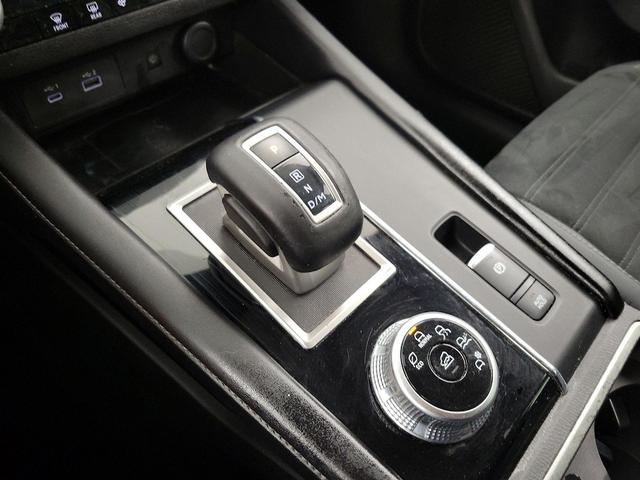 Photo of 2022 Black Mitsubishi Outlander