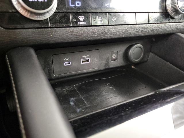 Photo of 2022 Black Mitsubishi Outlander