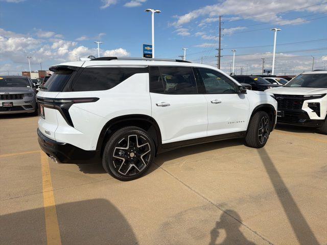 Photo of 2026 Polar White Tricoat Chevrolet Traverse