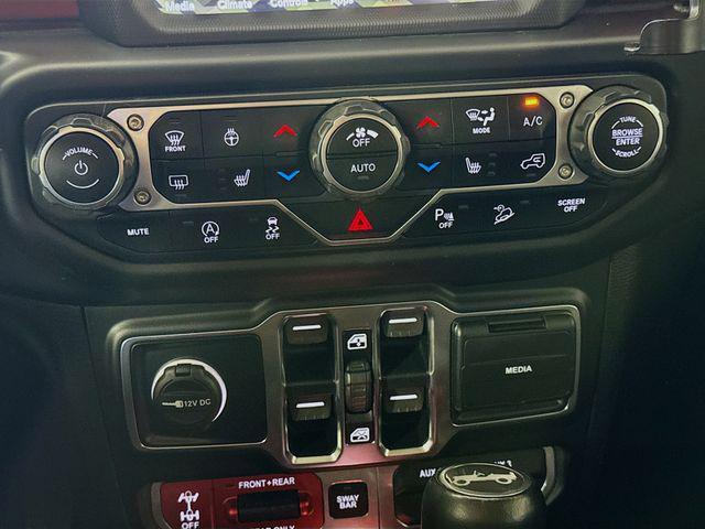 Photo of 2020 Bright White Clearcoat Jeep Wrangler Unlimited