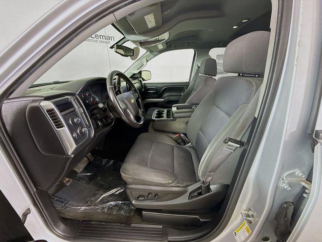 Photo of 2017 Silver Ice Metallic Chevrolet Silverado 1500
