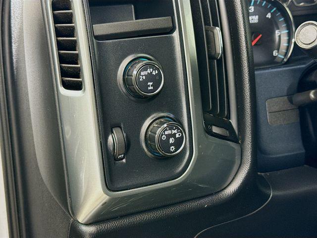 Photo of 2017 Silver Ice Metallic Chevrolet Silverado 1500
