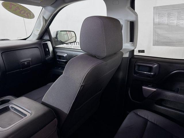 Photo of 2017 Silver Ice Metallic Chevrolet Silverado 1500